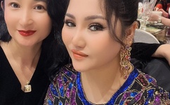 井川里予每一口都很深情视频